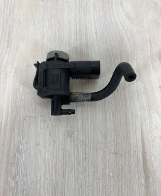 Audi A6 S6 C6 4F Turbo solenoid valve 1K0906283A