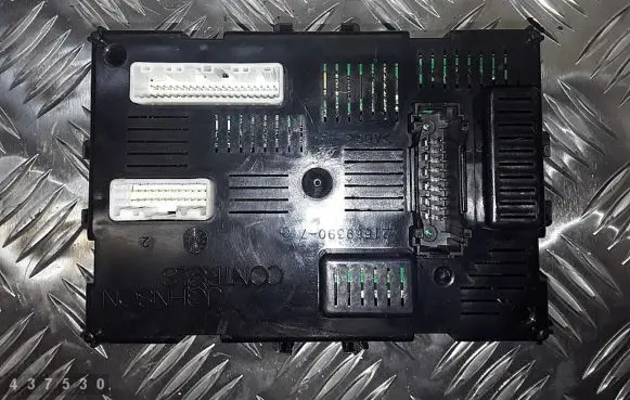 Nissan Micra C+C Engine control unit/module 216780531H