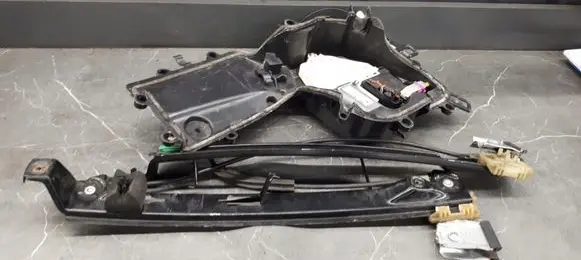 Seat Leon (1P) Front window lifting mechanism without motor 1p0837402e