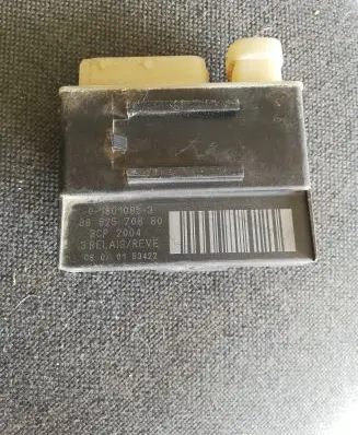 Peugeot 308 Glow plug pre-heat relay 9662570880