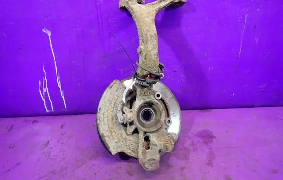 Audi A4 S4 B6 8E 8H Front wheel hub spindle knuckle