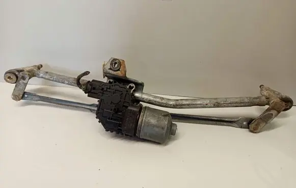 Audi A4 S4 B6 8E 8H Front wiper linkage and motor 8E1955119