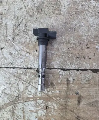Volkswagen Fox High voltage ignition coil 03D905715 78321001