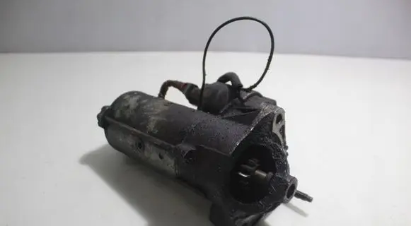 Renault Laguna II Starter motor D7R49