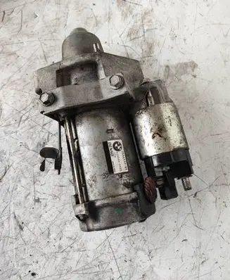 BMW 5 F10 F11 Starter motor 7556131