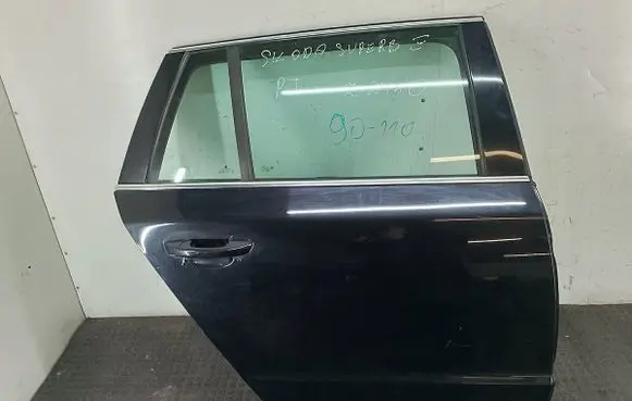 Skoda Superb B6 (3T) Rear door 