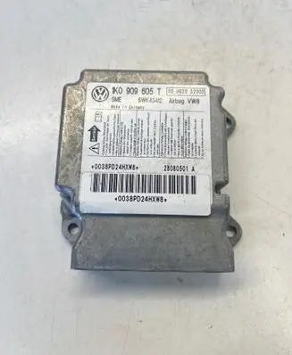 Volkswagen Golf V Airbag control unit/module 1K0909605T 28080501A 05H020S2300