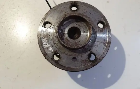 Mercedes-Benz A W169 Rear wheel hub