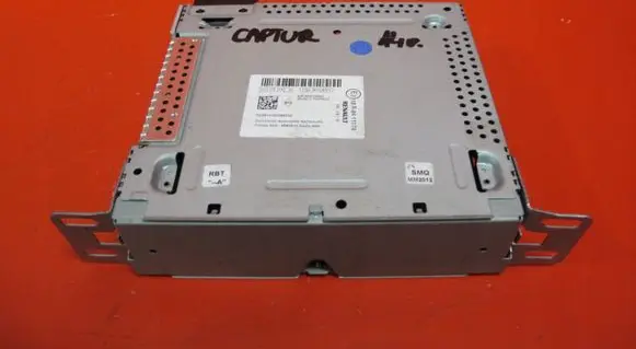 Renault Zoe Radio/CD/DVD/GPS head unit 281152239R
