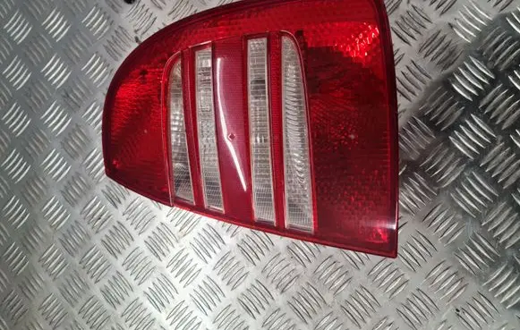 Skoda Superb B5 (3U) Rear/tail lights 3U5945096 3U5945112