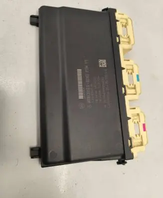 Mercedes-Benz B W246 W242 Seat control module A2468200526 2841351503300