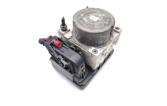 Skoda Octavia Mk3 (5E) ABS Pump 3Q0614517T 10.0220-0670.4 10.0916-0337.3