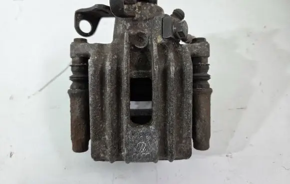 Volkswagen Golf IV Rear brake caliper 3141LUCAS