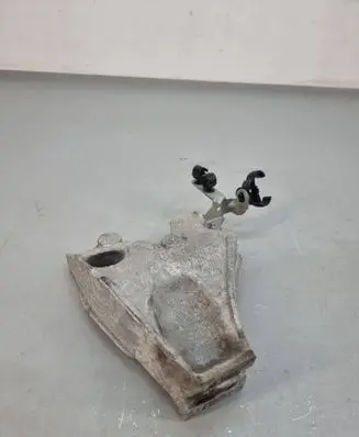 BMW M4 F82 F83 Engine mounting bracket 6789093
