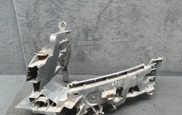 Audi Q5 SQ5 Headlight/headlamp mounting bracket 8R0805607 8K0959651