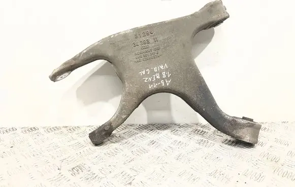Rear upper control arm/wishbone
