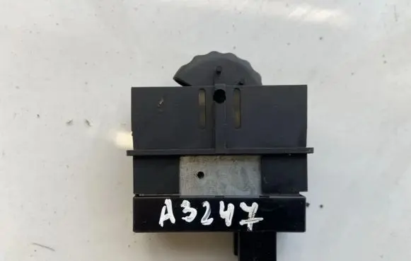 Renault Laguna I Headlight level height control switch 7700822897