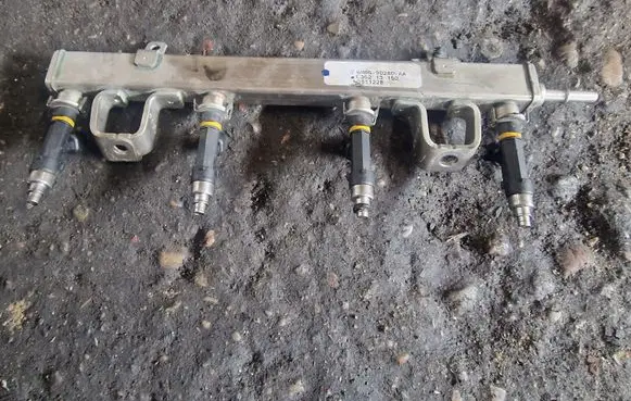 Mazda 3 I Fuel injectors set 6M8G9D280AA