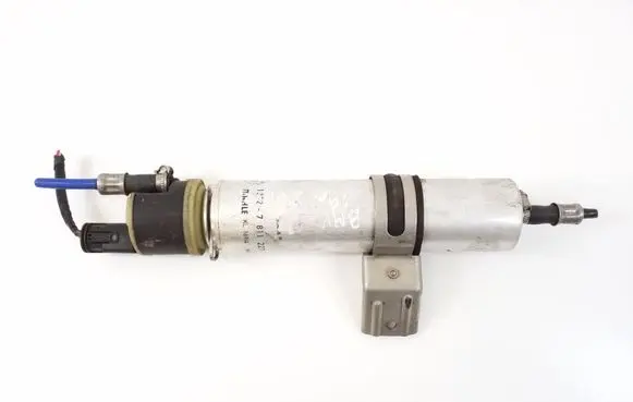 BMW 1 E81 E87 Fuel filter housing 7811227