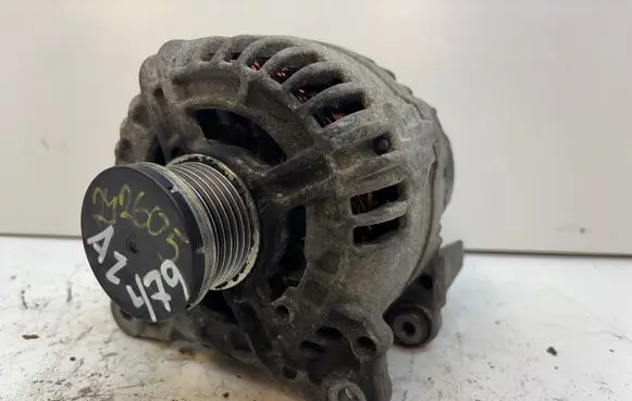 Volkswagen Tiguan Generator/alternator 03C903025F 0124525200