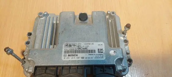 Ford Focus Engine control unit/module ECU 9M51-12A650-AE 0281015607