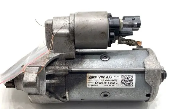Skoda Octavia Mk4 Starter motor 02E911022C