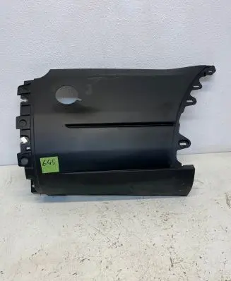Rear bumper corner part panel trim