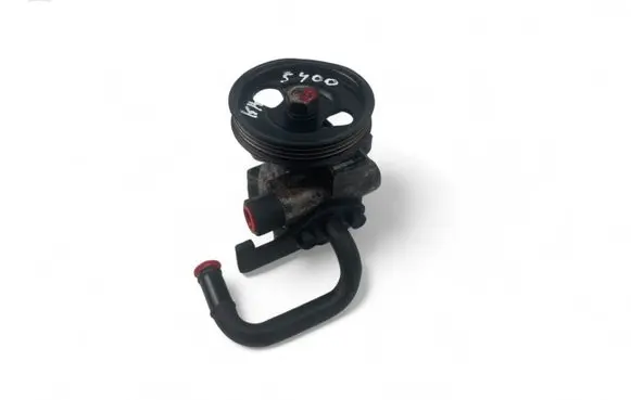 Hyundai Getz Power steering pump 571101C311