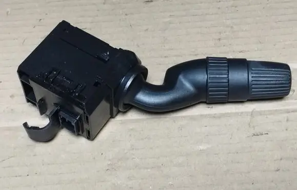 Honda CR-V Wiper control stalk M29843