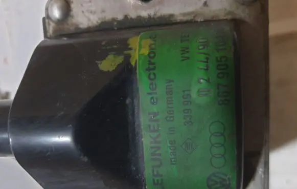 Seat Ibiza II (6k) High voltage ignition coil 024490 867905104A