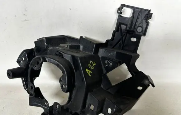 Mazda 6 Headlight/headlamp mounting bracket 