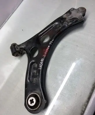 Opel Corsa F Front lower control arm/wishbone