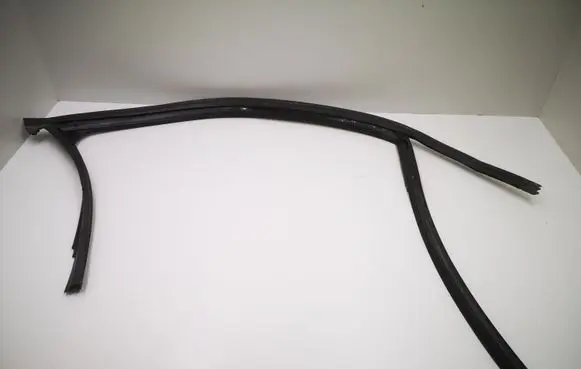 Audi A4 S4 B8 8K Rubber seal front door window/glass 8K0837439 8K0837440 8K0837440E
