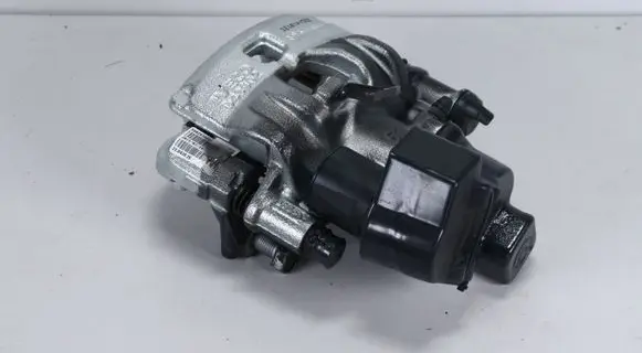 Iveco Daily 6th gen Rear brake caliper 5802974831 22D43826 20230714
