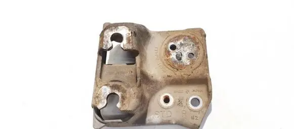 Subaru Legacy Engine mounting bracket stdr
