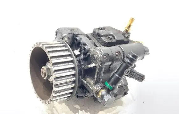 Renault Megane II Fuel injection high pressure pump 8200430599
