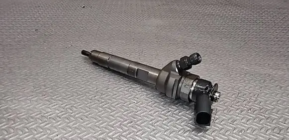 BMW 3 E90 E91 Fuel injector 0445110289 779844604
