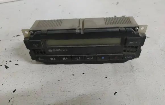 Volkswagen PASSAT B5 Climate control unit 1J1907044 5HB00761700