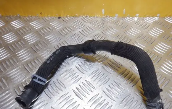Audi Q7 4M Engine coolant pipe/hose 4M0122447D