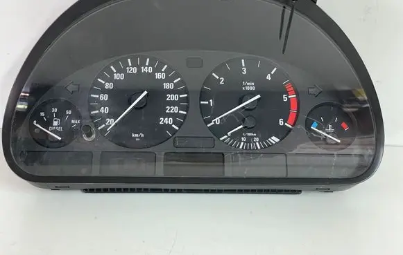 BMW 5 E39 Speedometer (instrument cluster) 62116907018 6907018