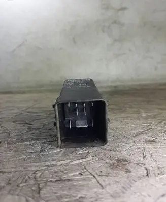 Fiat Ducato Glow plug pre-heat relay 0281003039