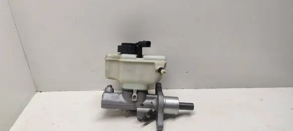 Volkswagen Golf V Master brake cylinder 1K1611301D 03350886921