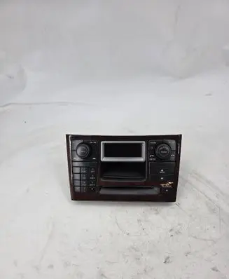 Volvo XC90 Radio/CD/DVD/GPS head unit 30679226