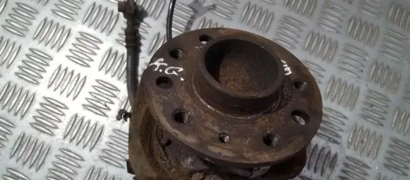 Opel Zafira B Rear wheel hub