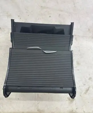 BMW X2 F39 Cup holder 9381047 187013 5116187013