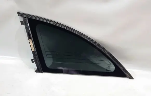 Mercedes-Benz R W251 Rear side window