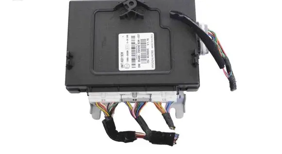 Hyundai Santa Fe Central body control module 954002WDH0