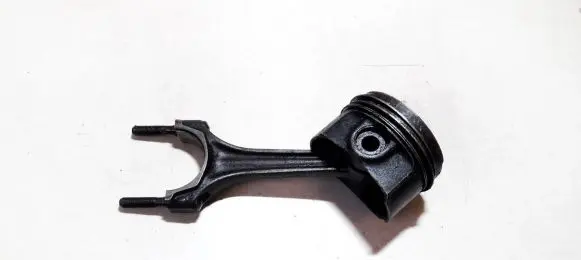 Audi A4 S4 B5 8D Piston with connecting rod 027b