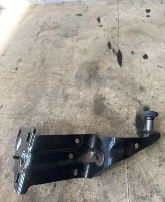 Renault Master III Sliding door upper roller guide/hinge 777946809R