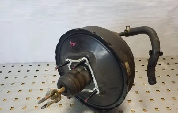 Hyundai Terracan Brake booster